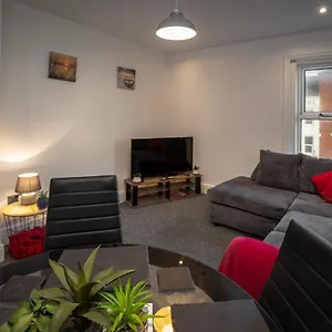 https://03-springfield-sleeps-4.hotelsin-chester.com